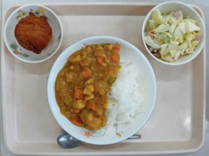 寄贈された鶏肉を使って